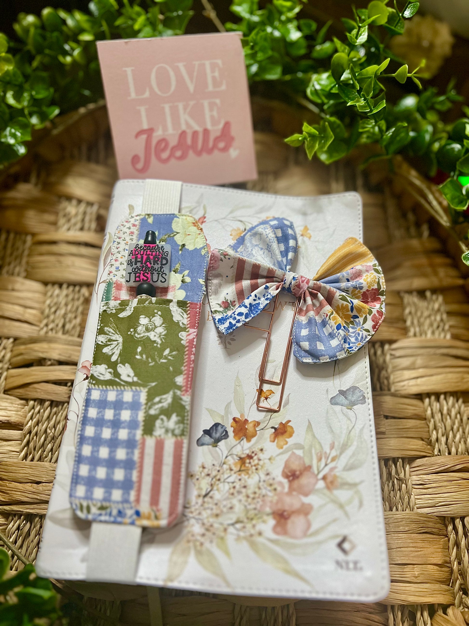 Quilt Pen Holder and bow set